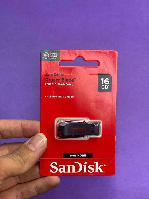 flash memory SanDisk 16GB